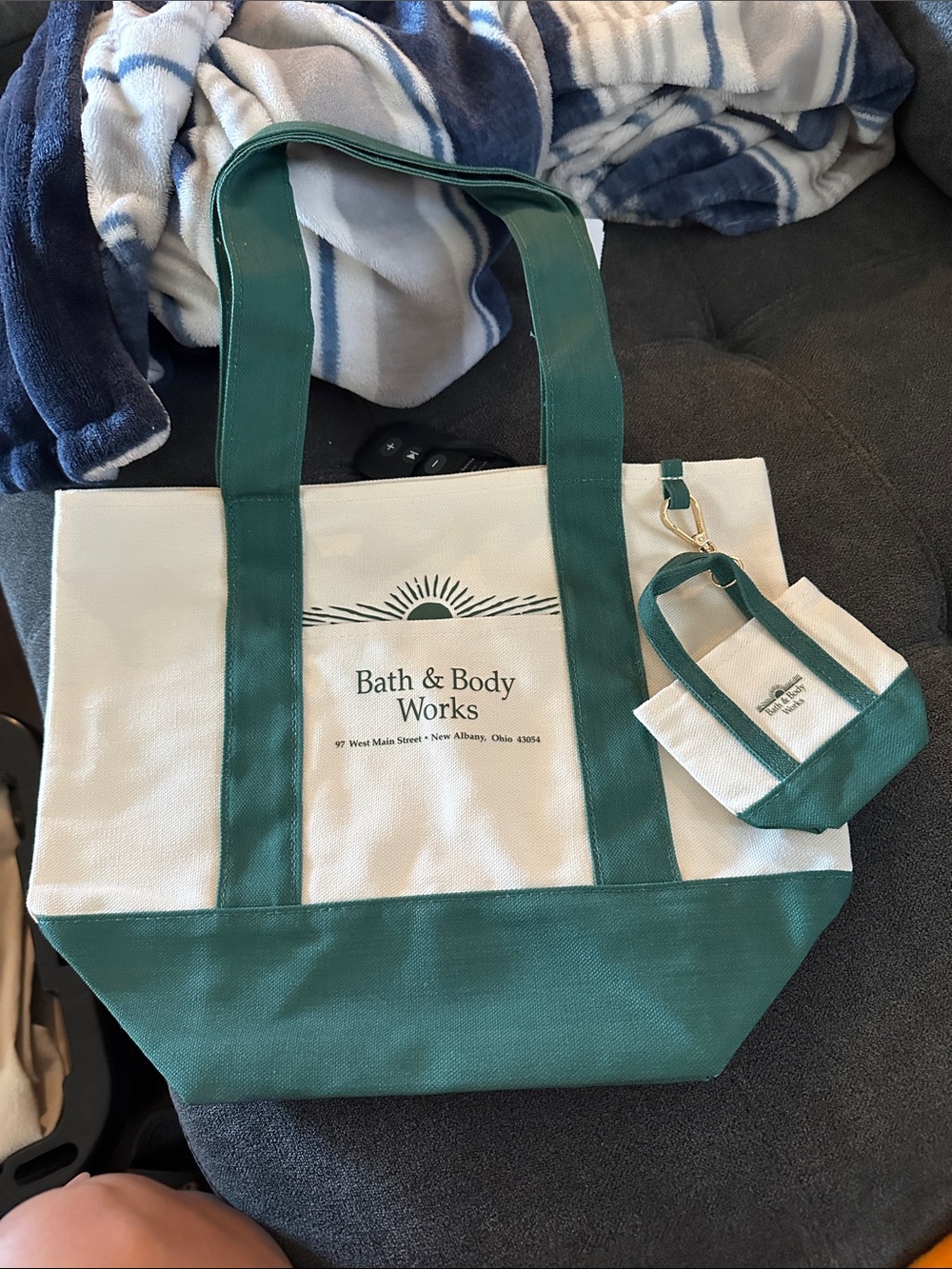 Bath & Body Works Green and White Canvas Tote with Mini Pouch